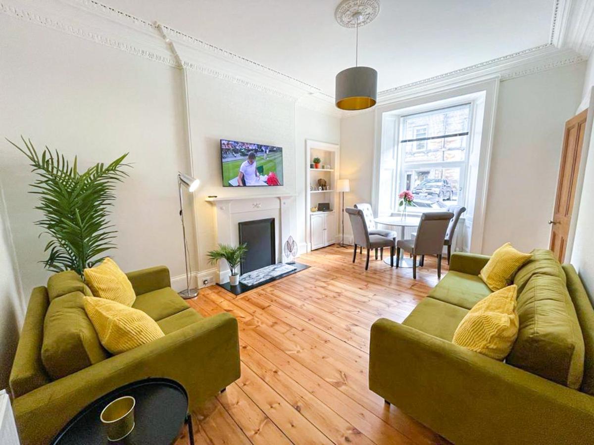 Desirable 2 Bed Apt Near Edinburgh Castle Apartman Kültér fotó